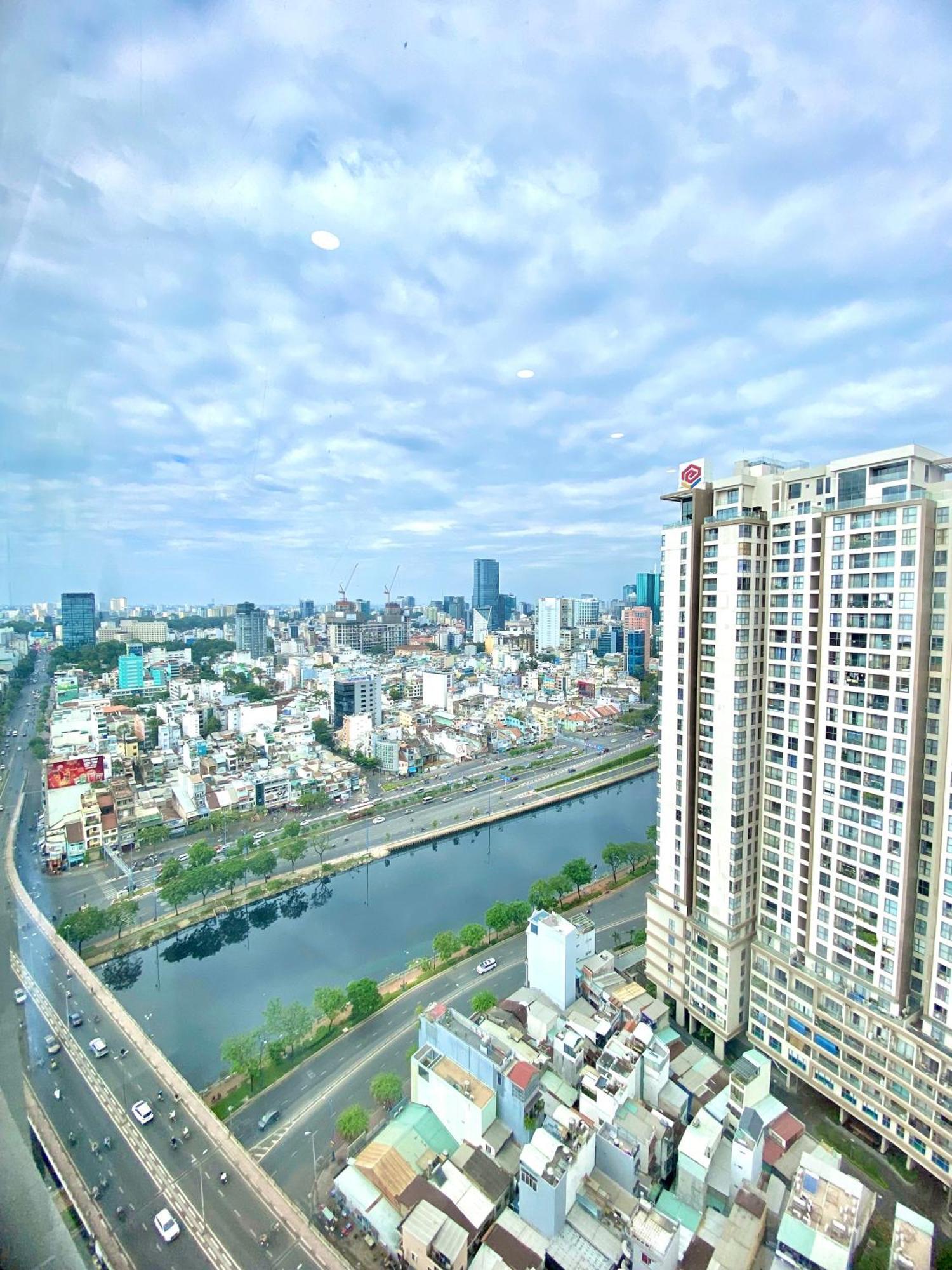 Monday Premium Aparts - Highclass Building And Central Spot 호치민 외부 사진